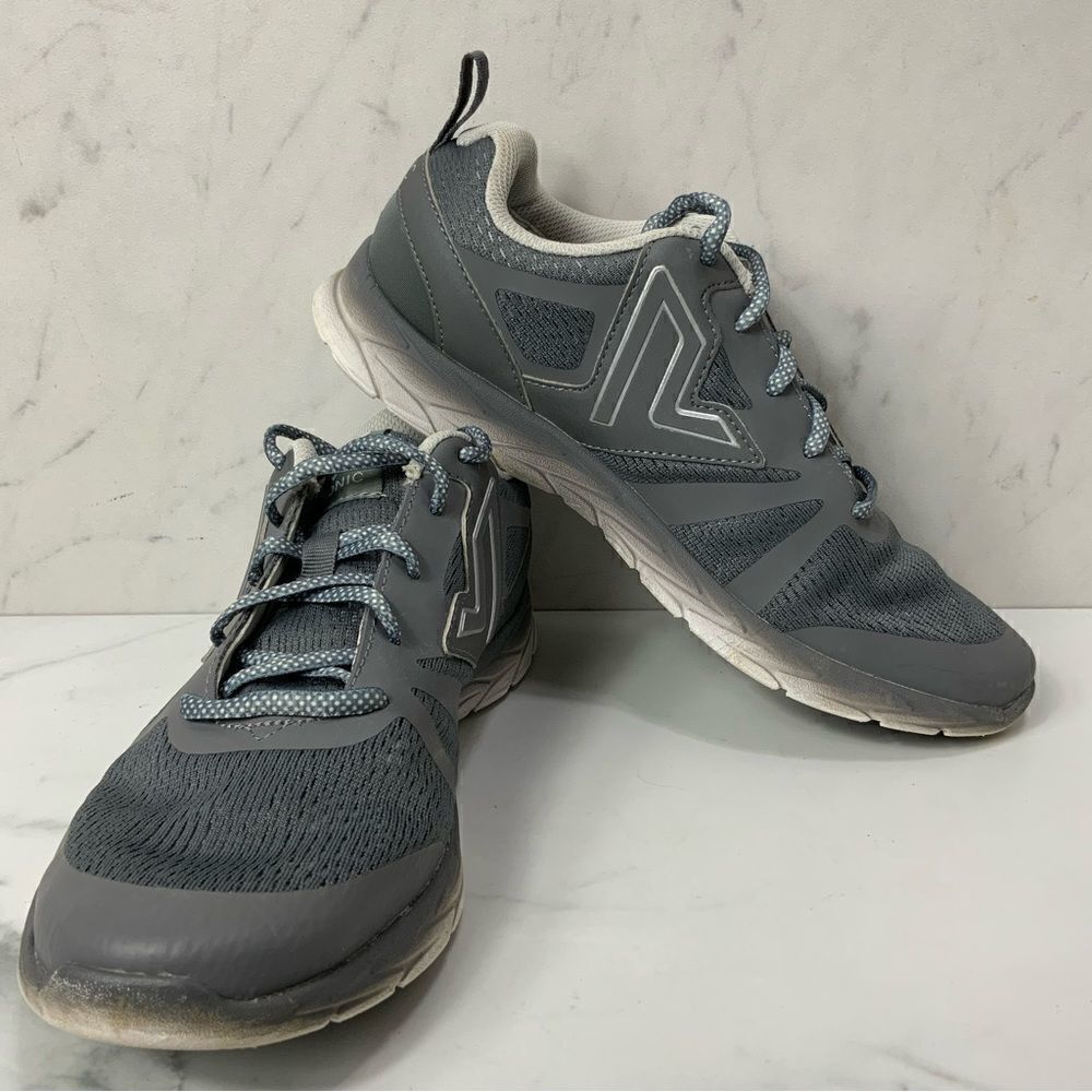 VIONIC Miles Walking Shoes